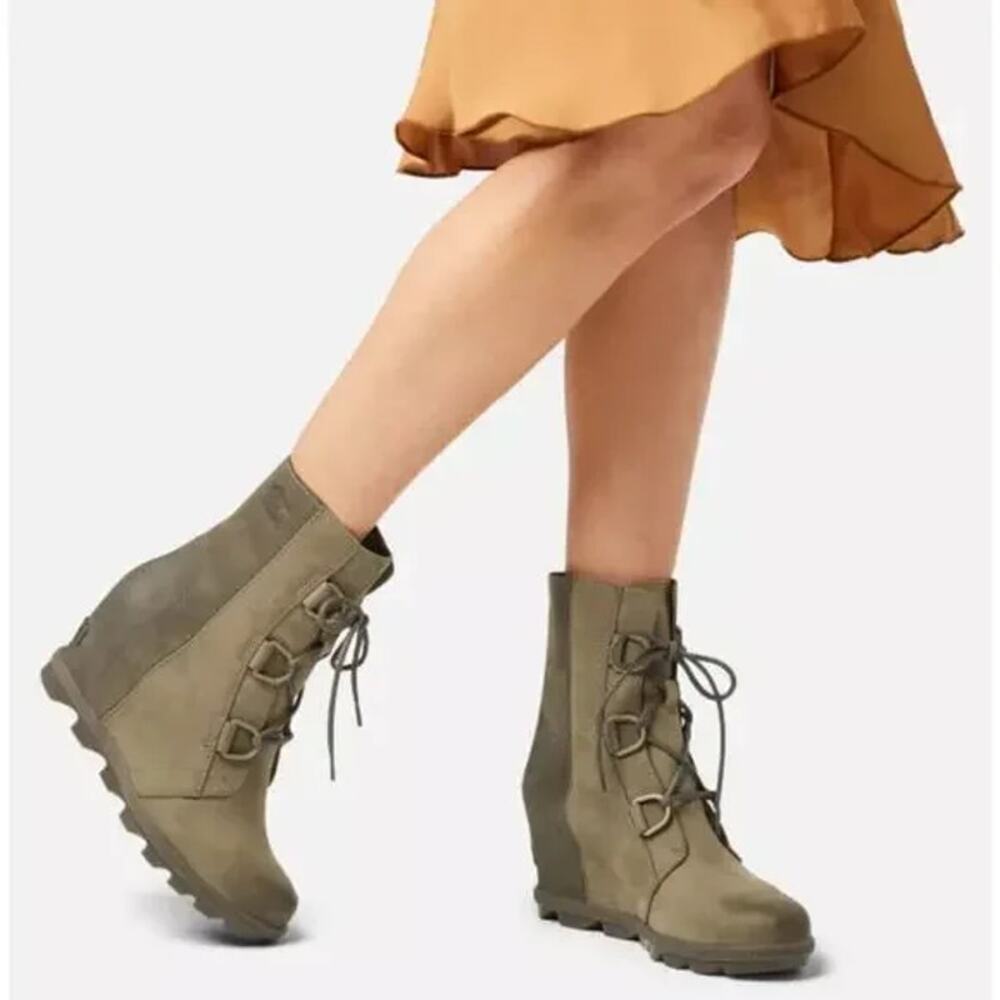 Sorel Womens Size 9.5‎ Joan of Arctic Wedge II Leather Boot Alpine Tundra Green